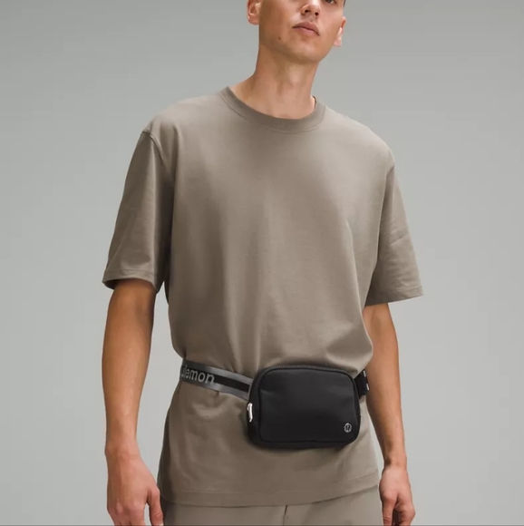 Lululemon Everywhere Belt Bag 1L - Picture 6 of 6